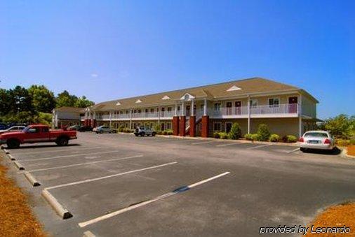 谢尔比实惠套房酒店 外观 照片